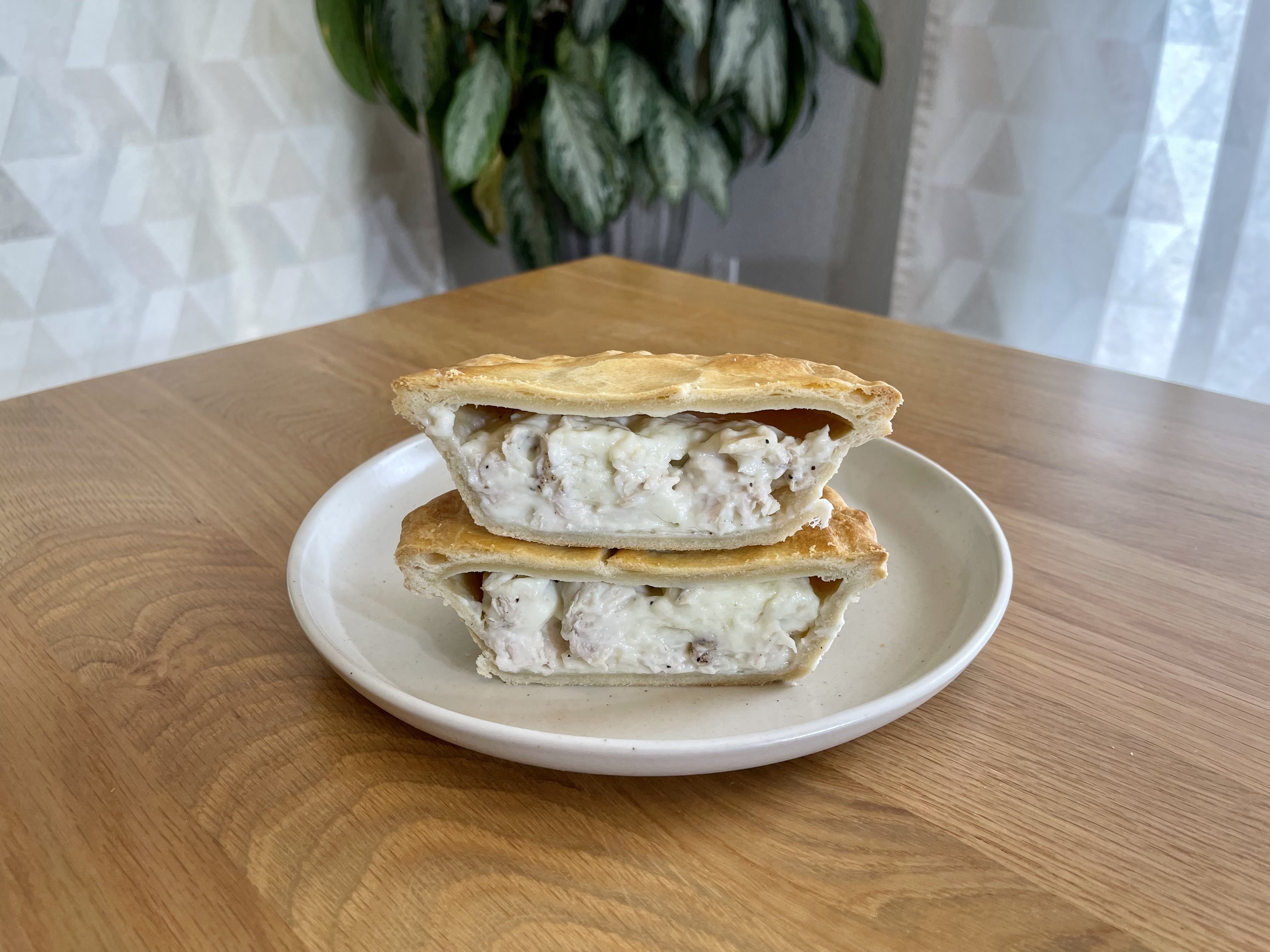 🦘 Chicken & White Cheese Sauce Pie