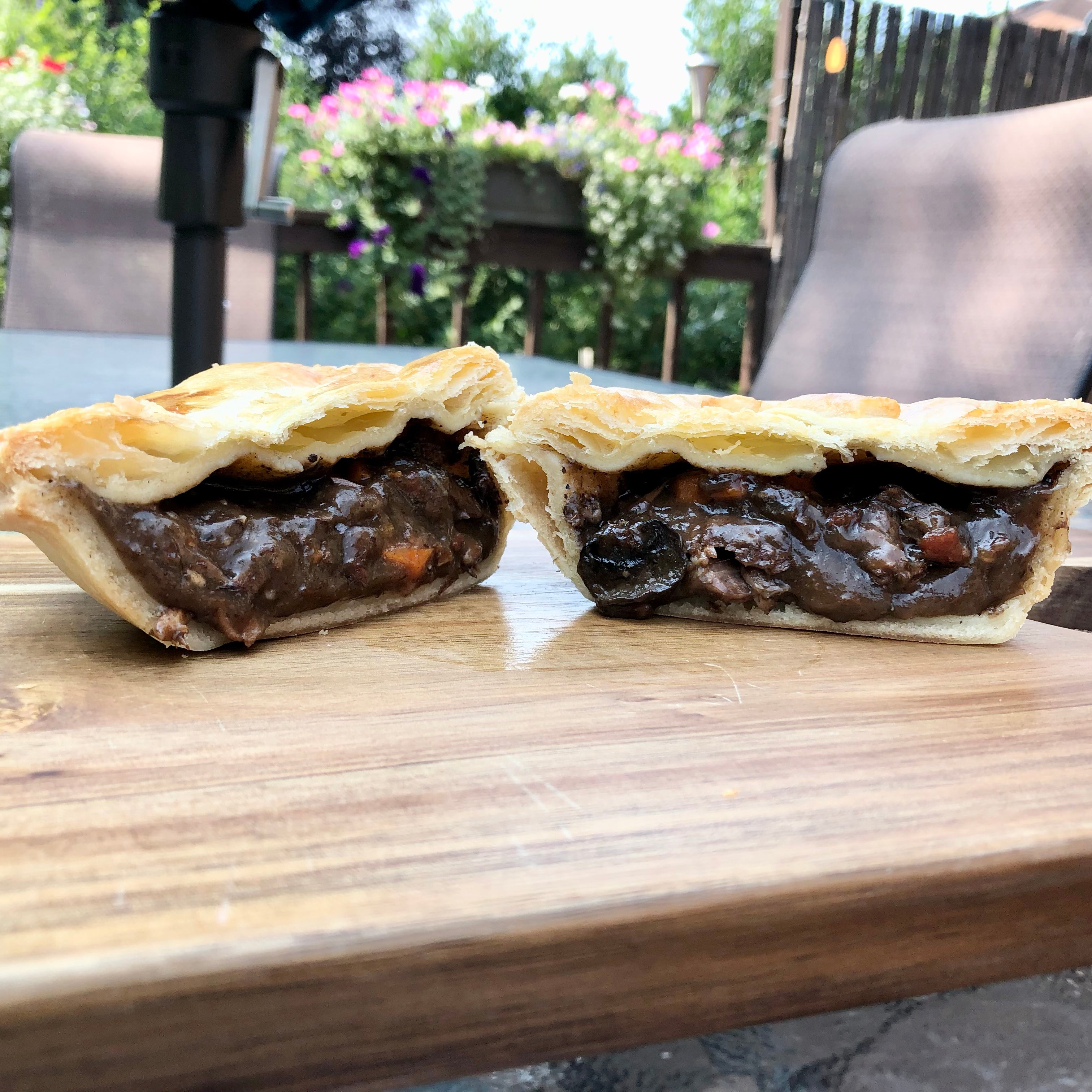 🦘 Pie of the Month -  Beef Burgundy