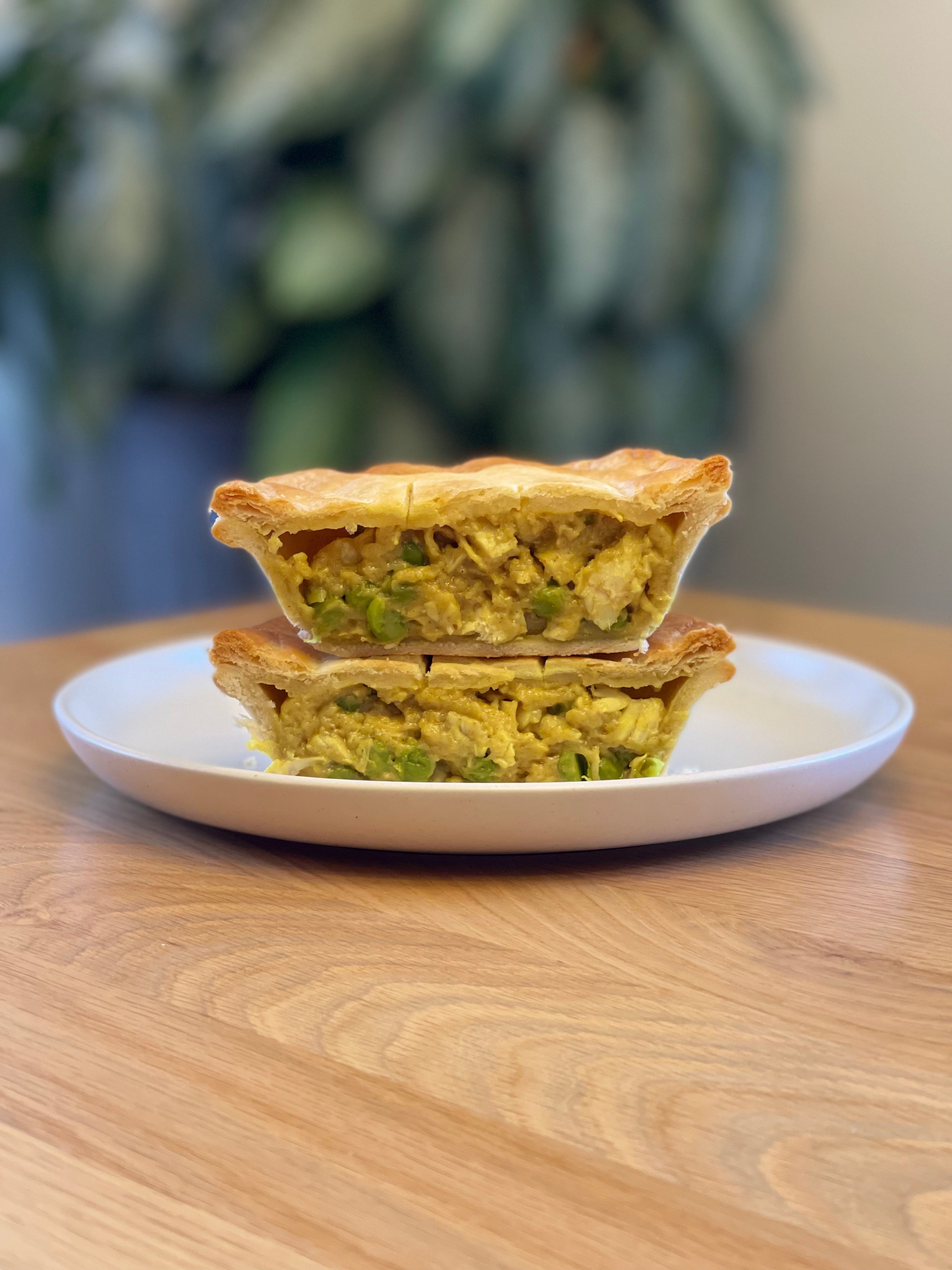 🦘 Chicken & Peas Madras Curry Pie