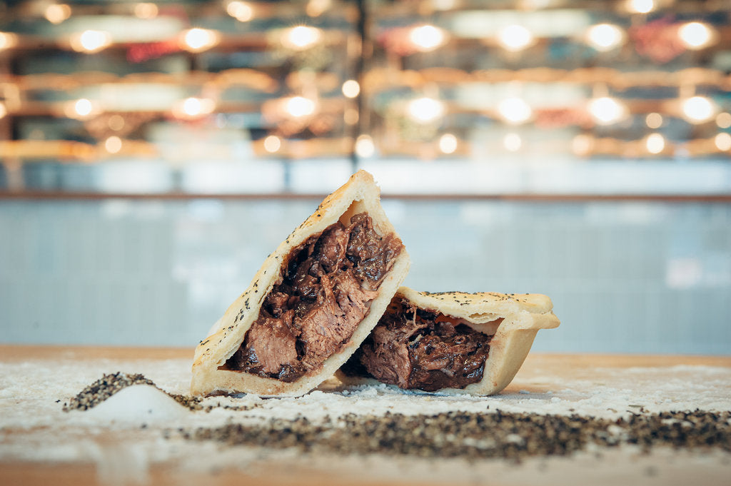 🦘 Steak & Pepper Gravy Pie